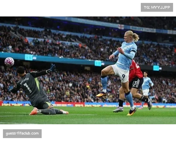 曼市双雄门将更替成焦点 稳固防线成复苏关键动力